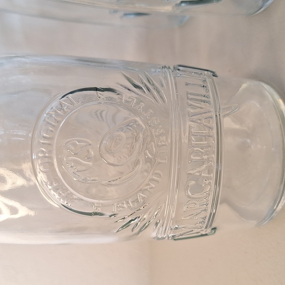 #ADW Margartaville set of 4 - 20 fl oz highball glasses and 4 coasters - Picture 2 of 6